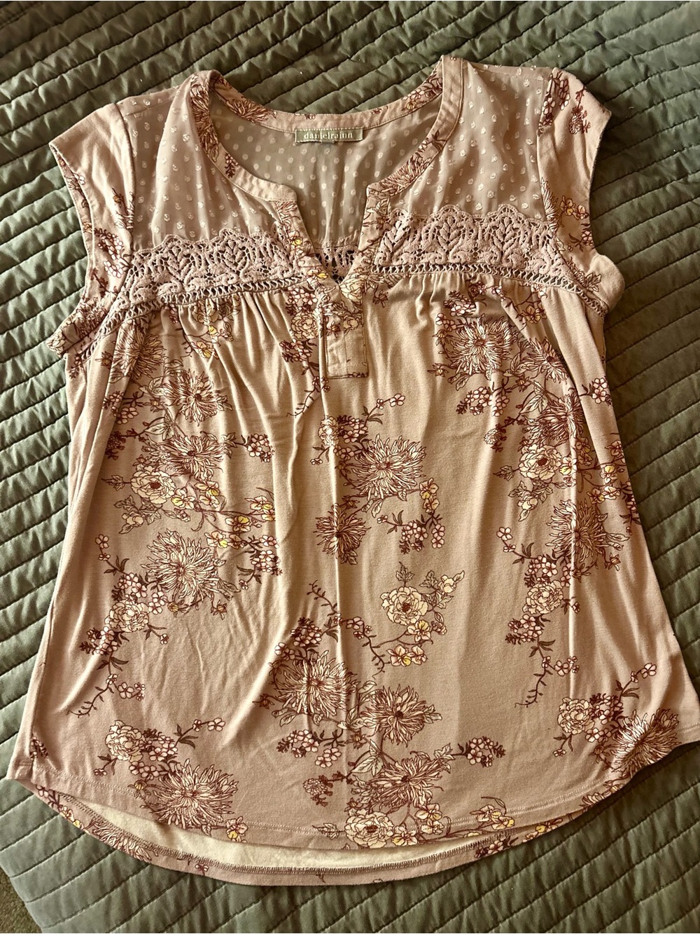Daniel Rainn Dusty Rose Floral Lace-Yoke Cap Sleeve Top
